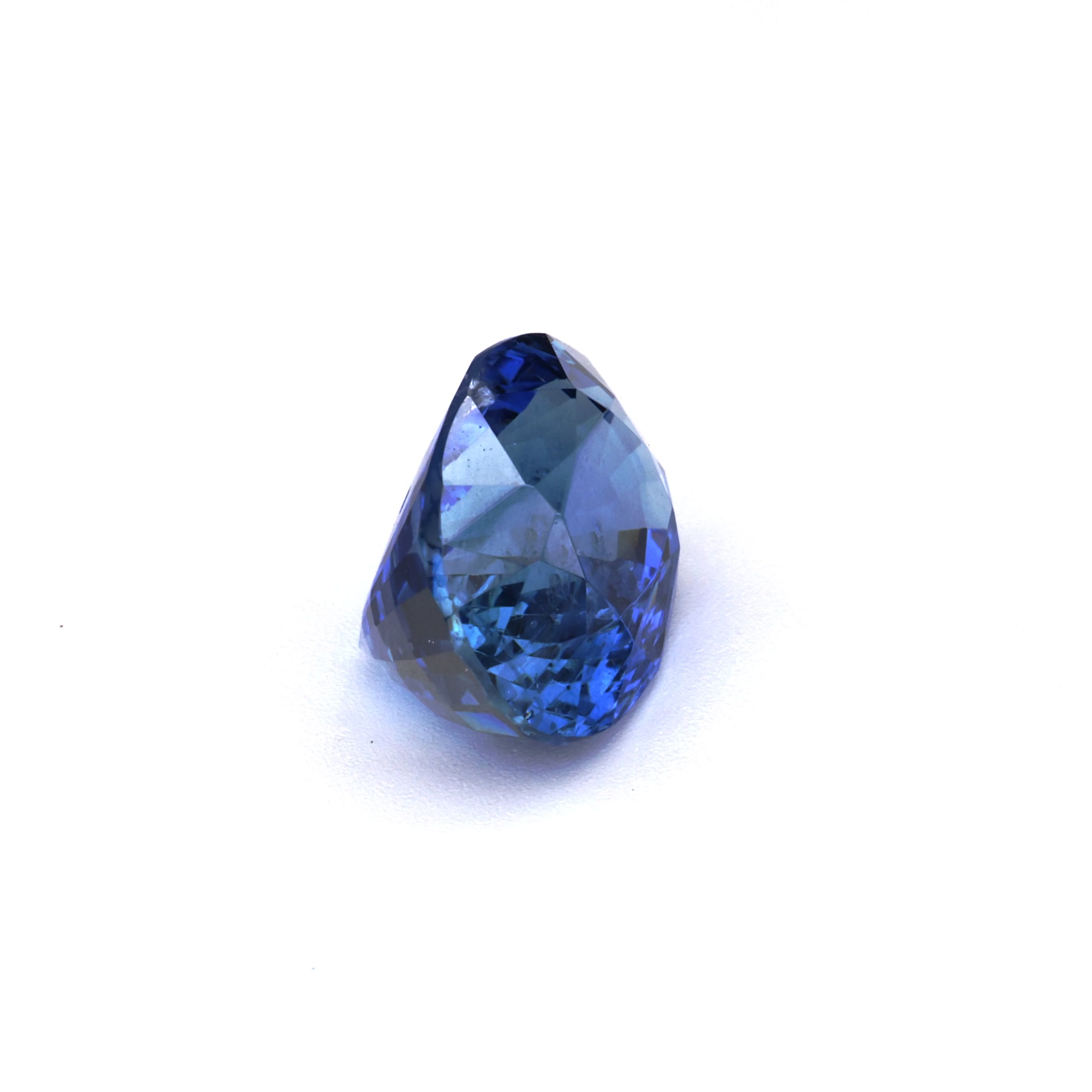 Exquisite Masterpiece: 4.38 Carat Natural Blue Sapphire - Image 9